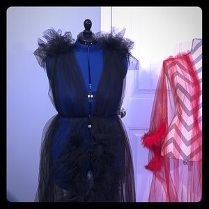 Sleeveless Tulle Ruffle Robe